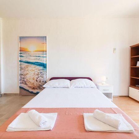 Apartment Livaja Kaštel Novi Quarto foto