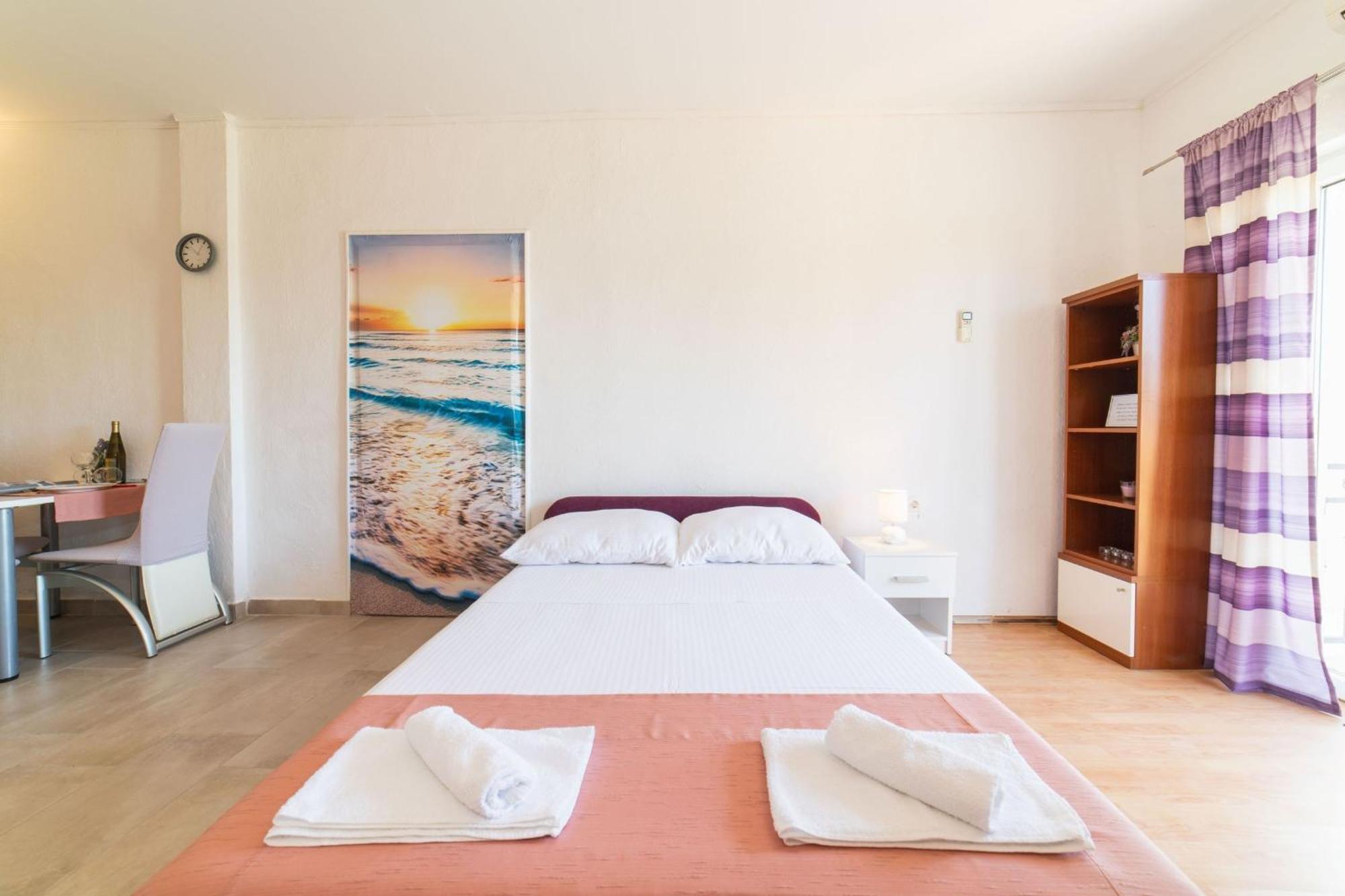 Apartment Livaja Kaštel Novi Quarto foto